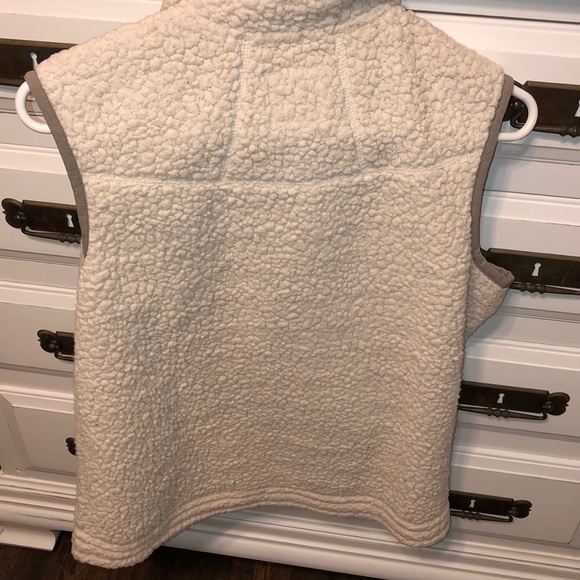 vest - Picture 4 of 4